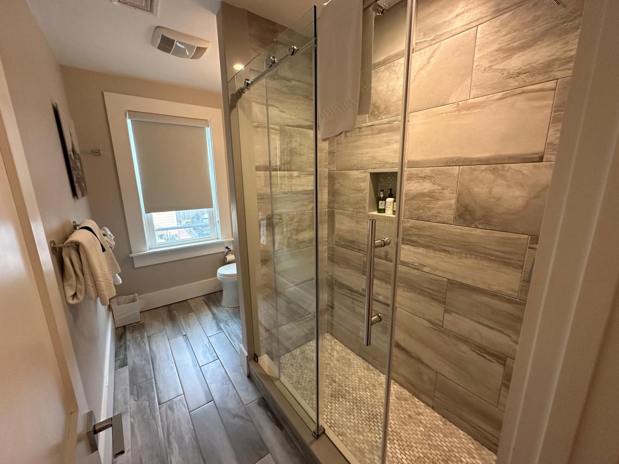 Entire Modern 7 Unit 7 Bath Boutique Inn Newport Eksteriør bilde