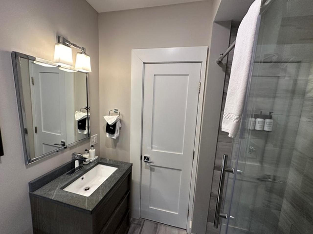 Entire Modern 7 Unit 7 Bath Boutique Inn Newport Eksteriør bilde